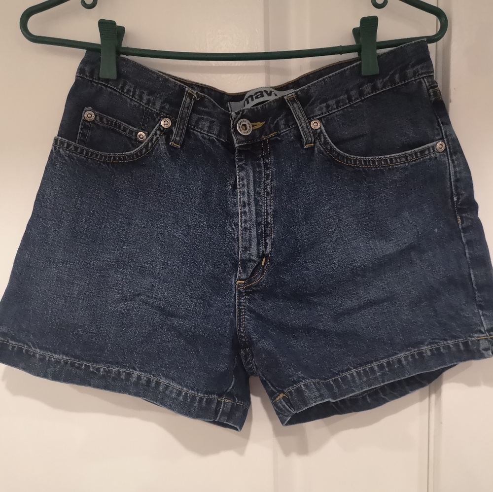 SOLD Mavi Dark Rinse Jean shorts Size…
